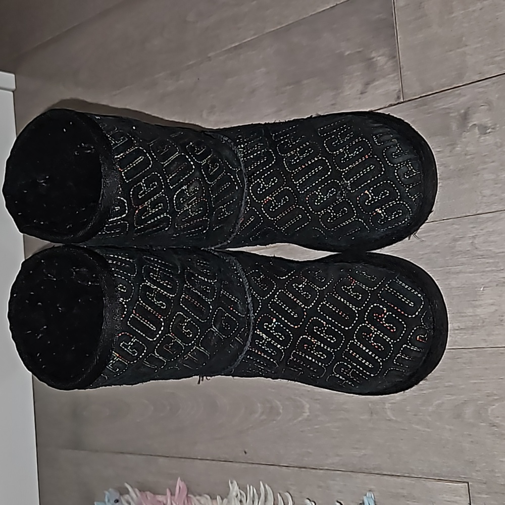 Ugg